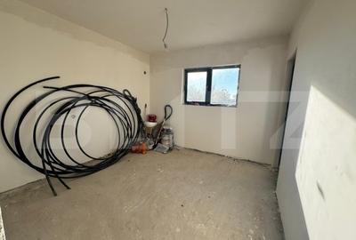 Casa P+M, exterior finisat, interior la gri, 500 mp teren, Simnicul de jos - 6