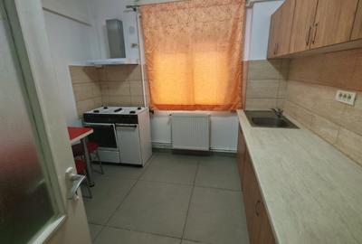 Apartament cu 3 camere inchiriere etaj 1 zona Doina - 3