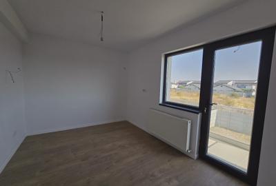 Vila individuala - 5 camere -3 bai -spatii de depozitare - 400mp teren-pod-beci - 7