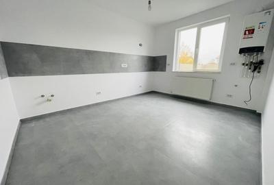 Casă cu 4 camere cu Teren 250 Mp în Domnești - 9