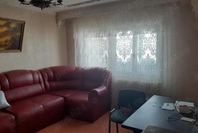 Vanzare Apartament 2 camere cf.1 decomandat etajul 4 in zona Progresu - 1