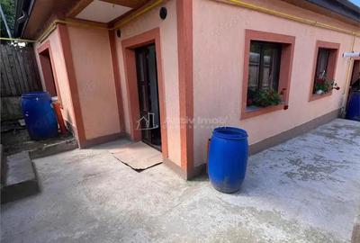 Casa de vanzare - Tatarasi Piata Chirila - 6