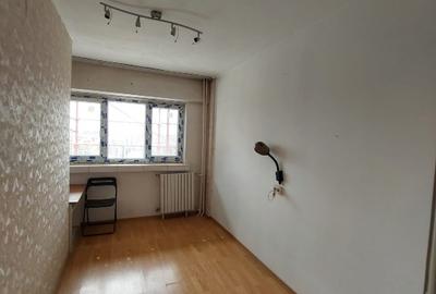 Apartament cu 4 camere decomandat în Giurgiu - 3