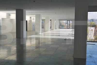 Spațiu comercial, de 283 mp, în Central - 2