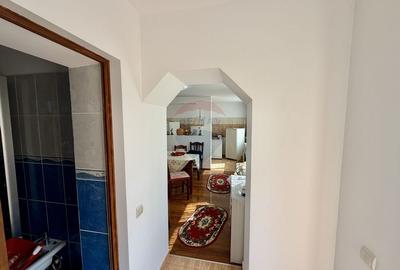 Casă cu 4 camere cu Teren 1300 Mp în Jariștea - 2