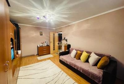 Apartament cu 2 camere semidecomandat, mobilat în Mărăști