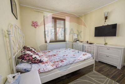 Vila cu 4 camere + terasa + curte + loc de parcare - Bacu... - 9