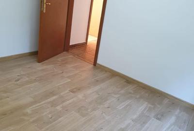 Spațiu comercial, de 45 mp, în Central - 5