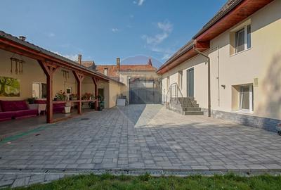 Casă individuală cu 6 camere cu Garaj în Vulcan - 3
