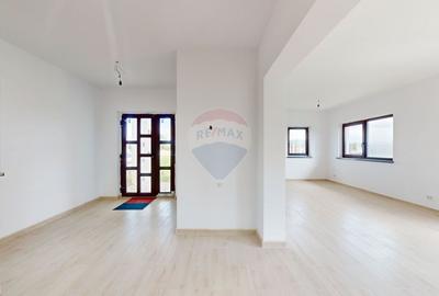 Comision 0% | Casa individuala de vanzare | Bod | Personalizabila - 5
