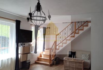 Casă individuală cu 5 camere cu Teren 969 Mp în Moieciu de Sus - 4