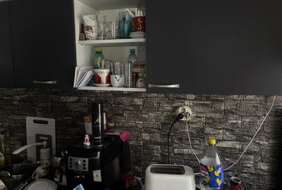 Casă cu 4 camere în Central - 1