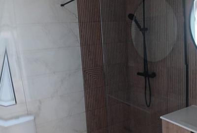 Casă cu 4 camere cu Teren 500 Mp în Domnești - 10