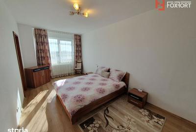 Apartament cu 3 camere, mobilat în Plopi