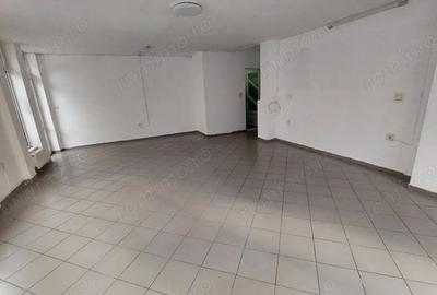 Spațiu comercial, de 62 mp, în Cetate - 2