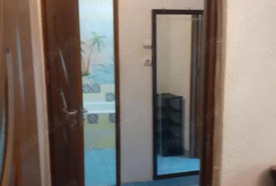 Garsonieră decomandată în Vitan