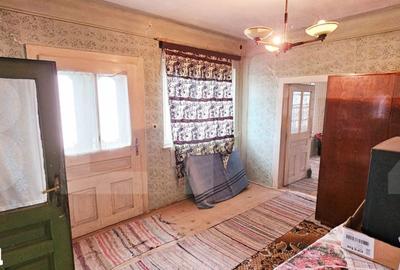 Casă cu 2 camere cu Teren 1223 Mp în Ozun - 4