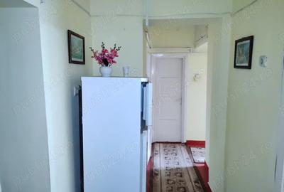 Apartament cu 2 camere decomandat în Lupeni