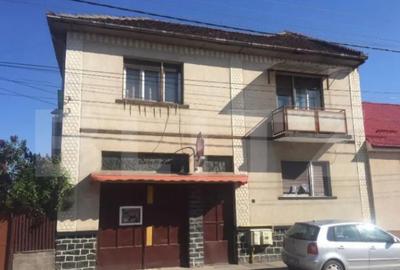 Casă cu 4 camere cu Teren 257 Mp în 14 Mai - 5