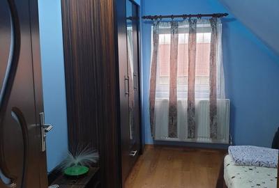 Apartament cu 3 camere semidecomandat în Florești - 1