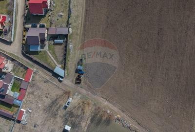 Teren Construcții intravilan de 820 mp, în Bod - 3