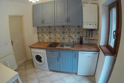 Apartament cu 2 camere semidecomandat, mobilat în Centrul Istoric - 1