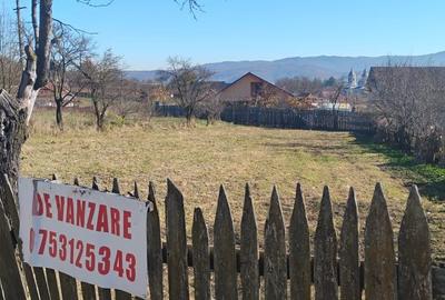 Teren de 830 mp, în Central - 3