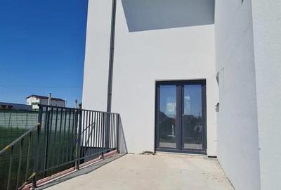 Casă cu 6 camere cu Teren 530 Mp în Central - 9