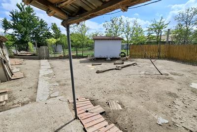Casă cu 3 camere cu Canalizare în Săveni - 12