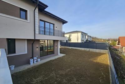 PF vand Casa PREMIUM finalizata si intabulata, la 1.5 km de BLD, 4 camere, 3 bai - 12