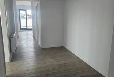 Vand apartament 4 camere cu teresa generoasa si loc de parcare - 8