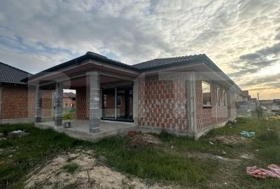 Casa la rosu,Paulesti,168 mp utili, 431mp teren