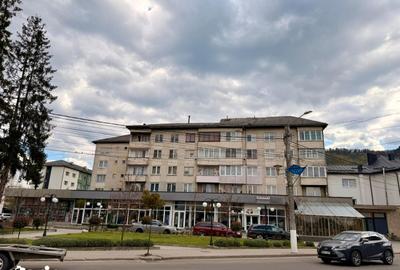 Apartament cu 4 camere în Central - 3
