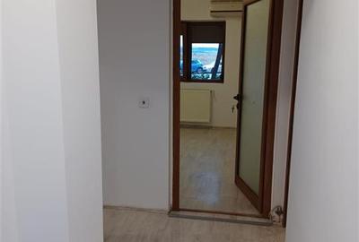 Apartament cu 4 camere decomandat, mobilat în Alexandru cel Bun - 20