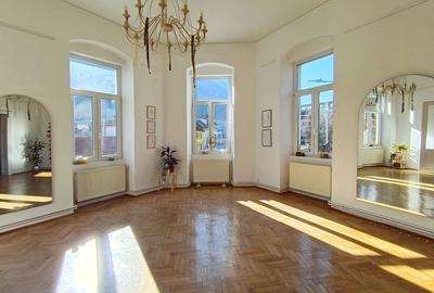 Spațiu comercial, de 122 mp, în Central - 1