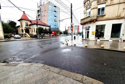 Spațiu comercial, de 75 mp, în Central