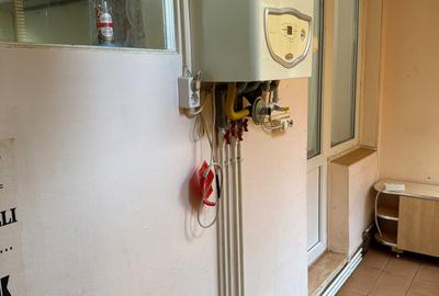 Apartament 2 camere decomandat - de închiriat, Florilor-Craiter Apartament 2 camere decomandat - de închiriat, Florilor-Craiter - 2