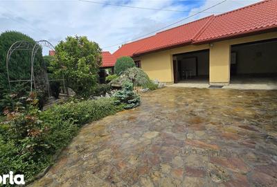 Casă cu 6 camere cu Teren 700 Mp în Vama - 19