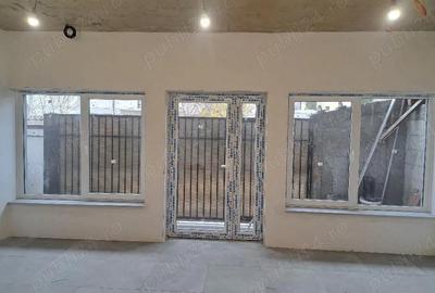 Spațiu comercial, de 50 mp, în Lumina - 2