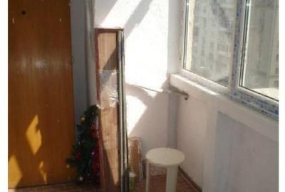 Apartament cu 3 camere decomandat în Octavian Goga - 2
