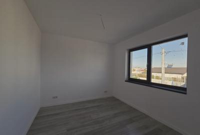 Vila individuala - 4 camere - 2 bai - pod-pompa de caldura-incalzire pardoseala - 6