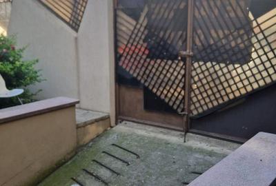 Casă cu 10 camere cu Teren 402 Mp în Tei - 3
