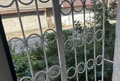 Apartament 2 camere,parter,50mp,Bratianu( 2 cocosi)bloc din1990 - 5