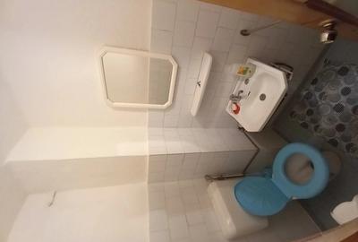 Inchiriez apartament 3 camere - 5