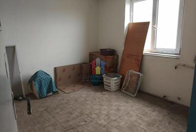 Super pret! Ap.2 cam, conf 2, Viziru 1, zona buna! - 1