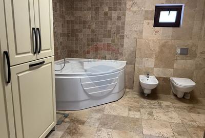 Casă cu 6 camere cu Teren 1200 Mp în Central - 14