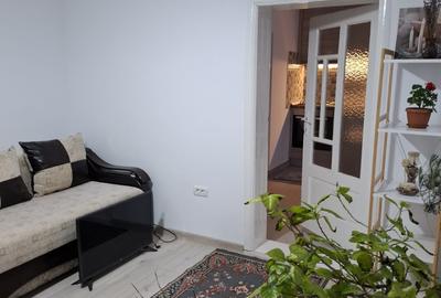 Garsoniera noua, moderna, gaz, intrare separata, curata, la curte, 300 euro - 2