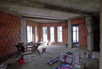 Casă cu 4 camere în Mehala - 2