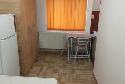 Garsonieră nedecomandată în Central - 3