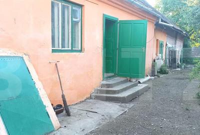 Casă cu 3 camere cu Teren 854 Mp în Central - 10